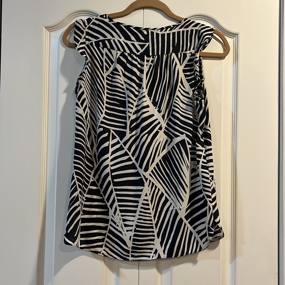 Loft Blouse - Picture 4 of 4